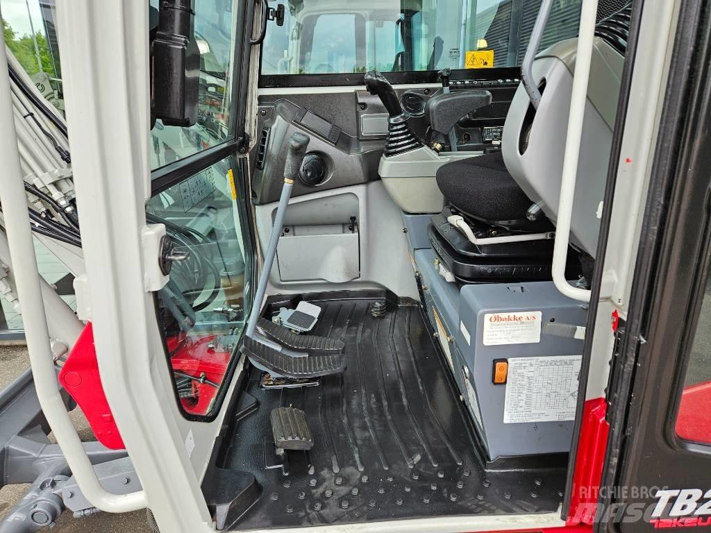 Takeuchi TB 230 Minikoparki