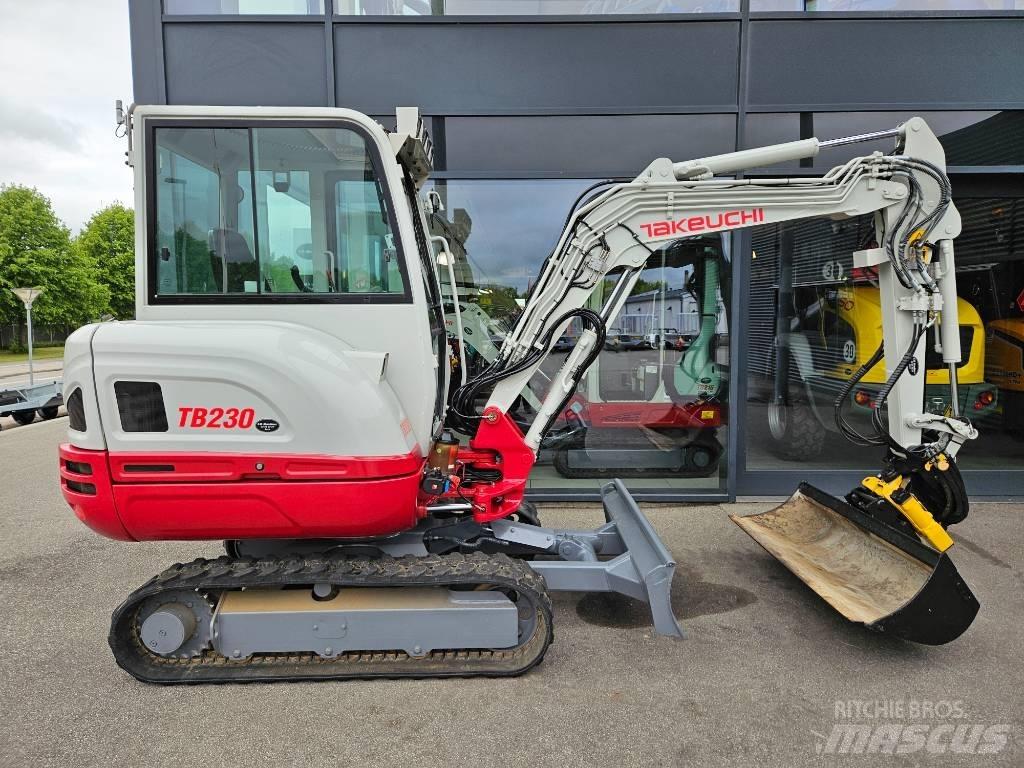 Takeuchi TB 230 Minikoparki