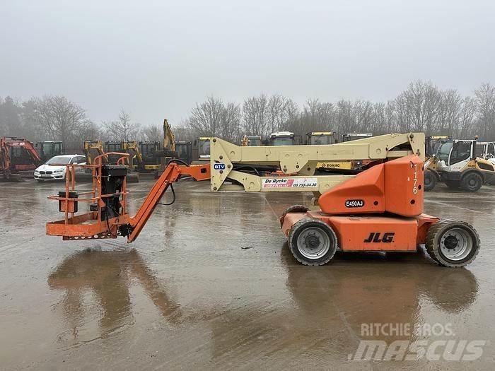 JLG E450AJ Inne podnośniki