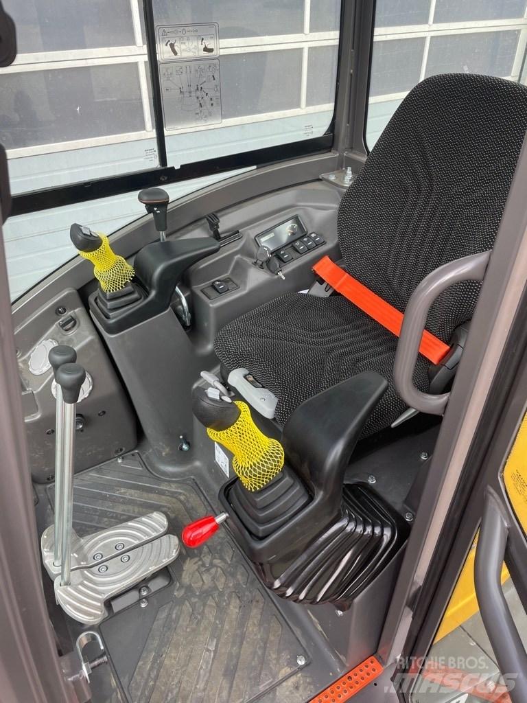 Volvo EC27D Minikoparki