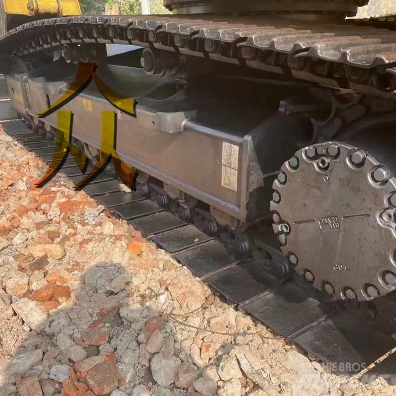 Komatsu PC 200 Koparki gąsienicowe