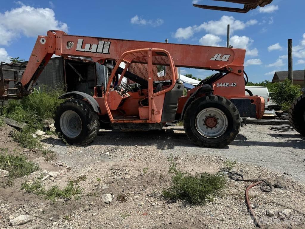 JLG 944 E-42 Ładowarki teleskopowe