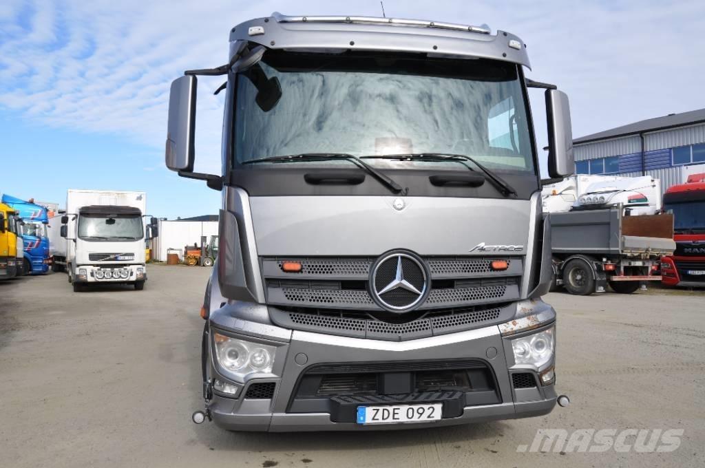 Mercedes-Benz 2535 Śmieciarki
