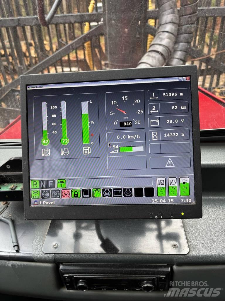 Komatsu 840.4 Forwardery