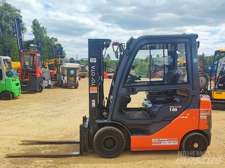 Toyota 02-8FGF18 Wózki LPG