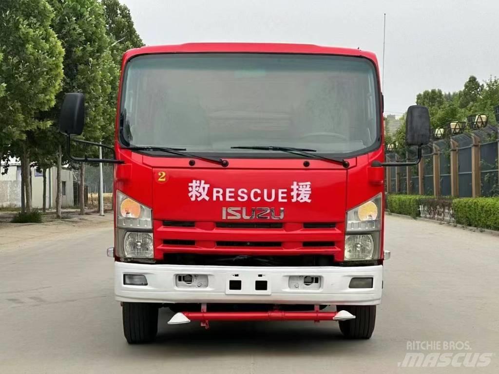 Isuzu ELF Pojazdy komunalne