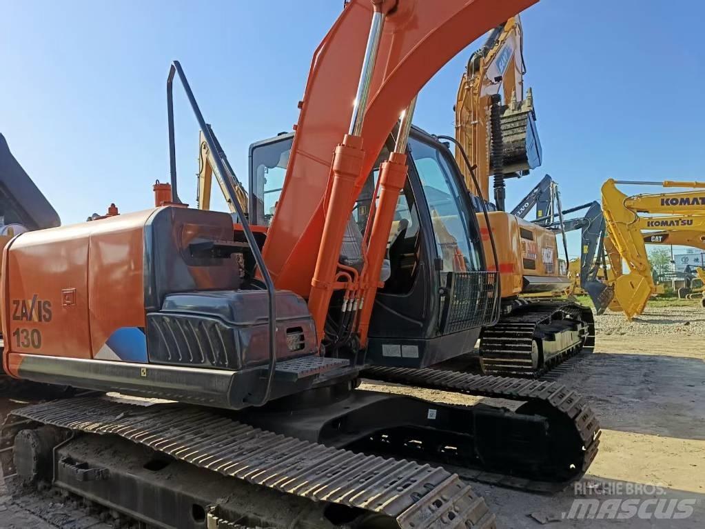 Hitachi ZX130-5A Koparki gąsienicowe