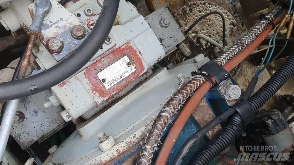 Sakai TS 160 Walce ogumione