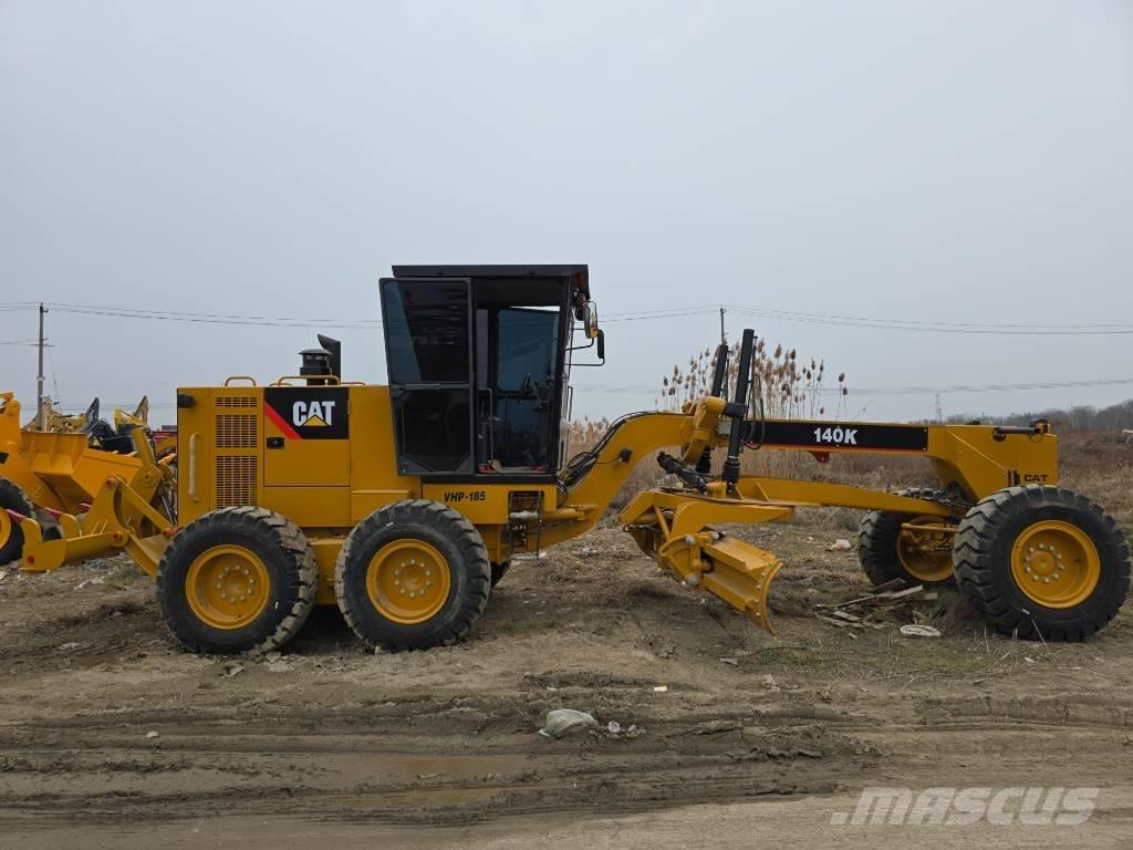 CAT 140K Równiarki