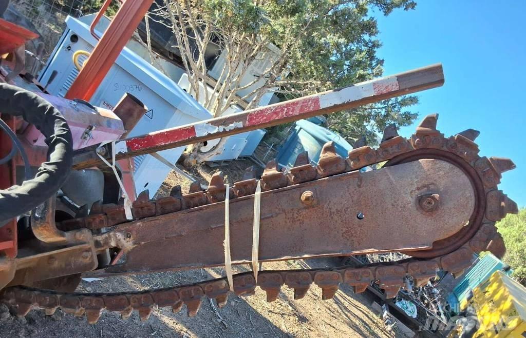 Ditch Witch 3700 DD Koparki łańcuchowe