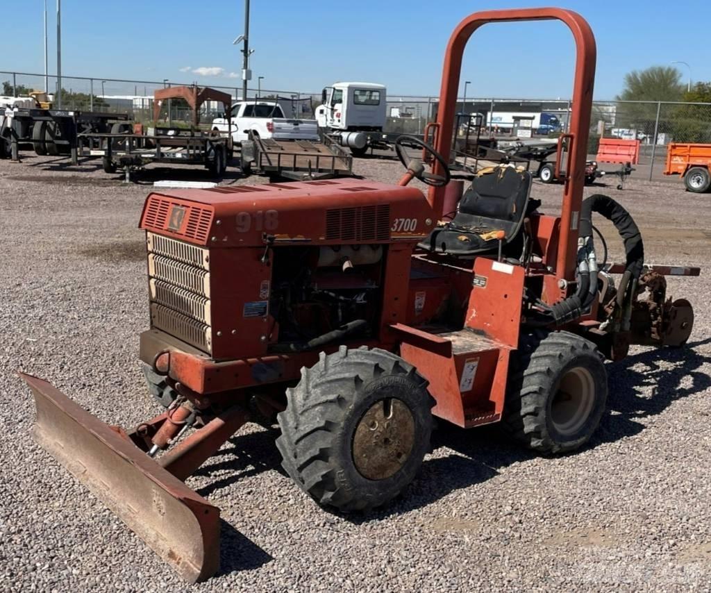 Ditch Witch 3700 DD Koparki łańcuchowe