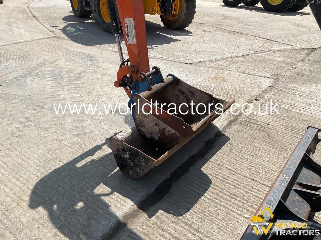 Hitachi ZX 26 U-5A Minikoparki
