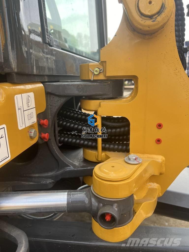 XCMG XE27U Minikoparki