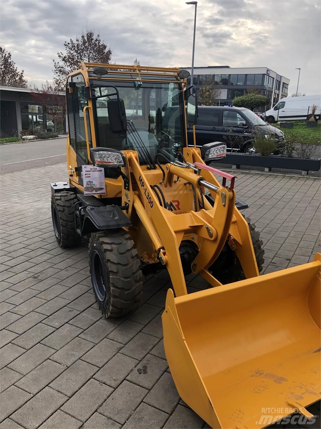  MP-l300 ( Machpro ) Ładowarki kołowe