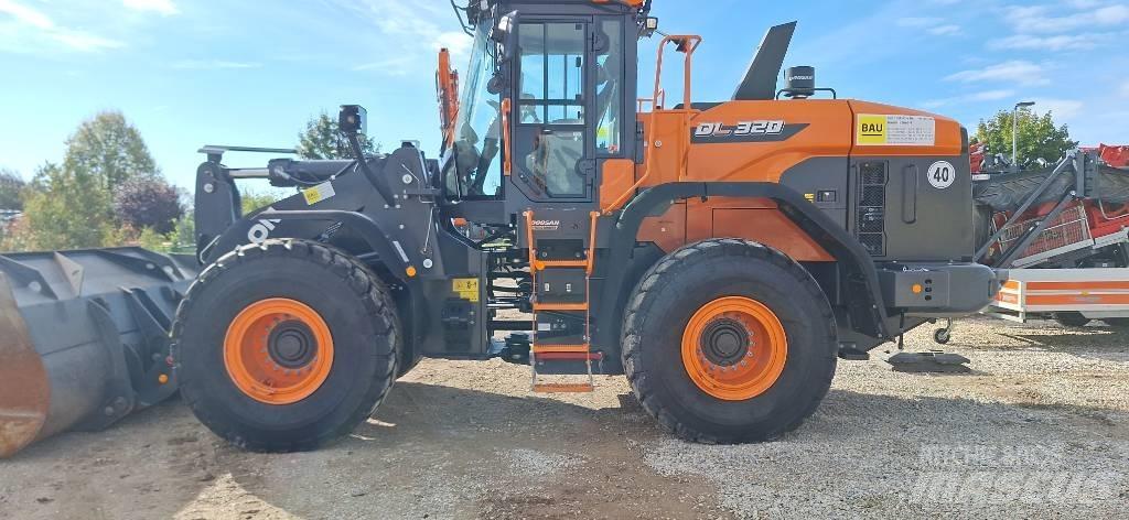 Doosan DL 320-7 Ładowarki kołowe