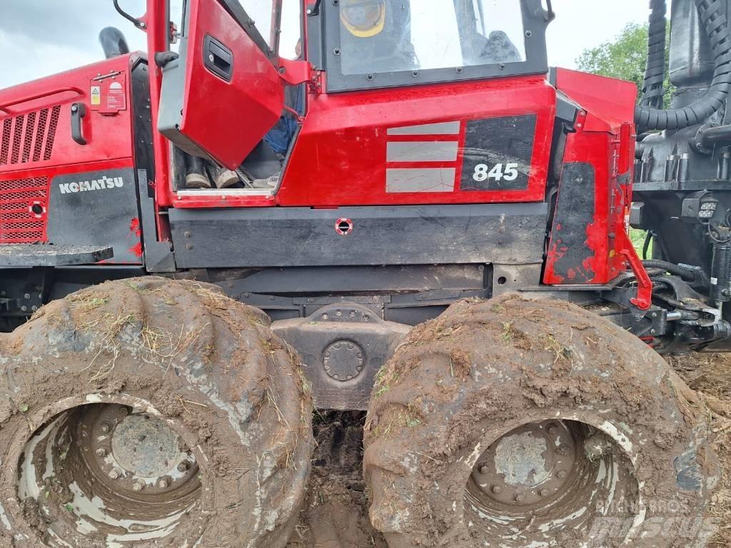 Komatsu 845 Forwardery