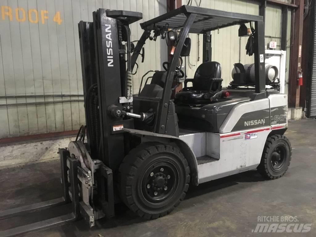Nissan 80 Wózki widłowe inne