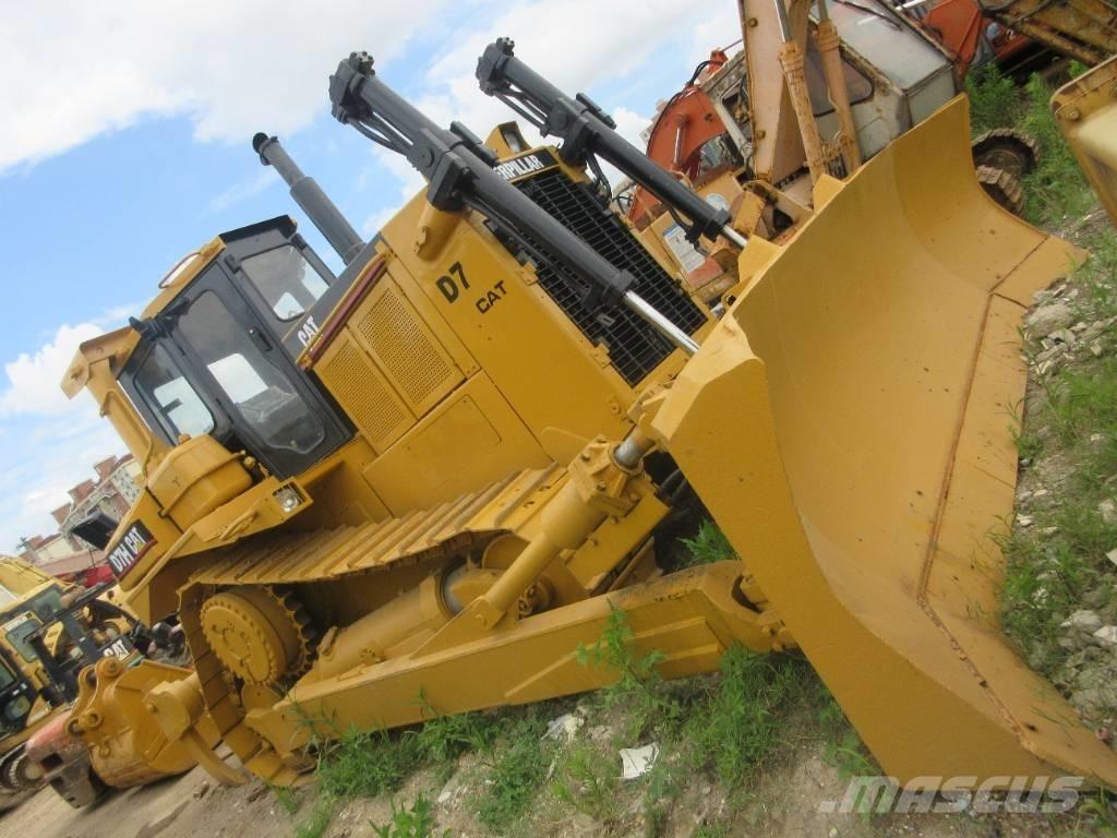 CAT D 7 H Spycharki gąsienicowe