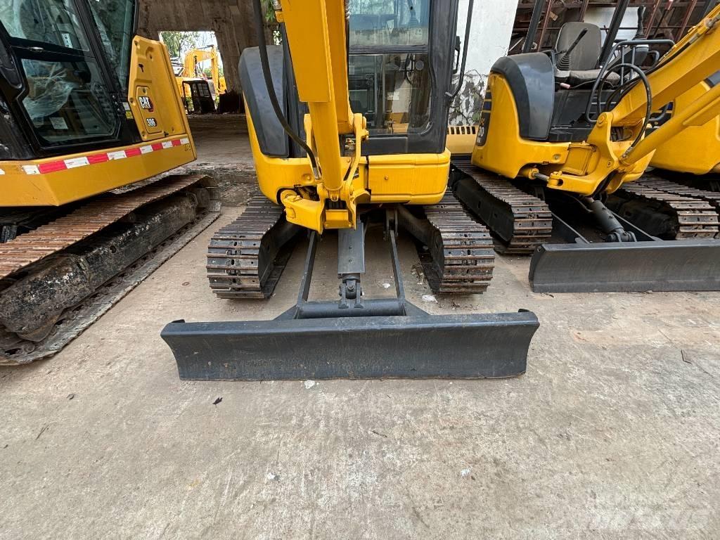 Komatsu PC35MR Minikoparki