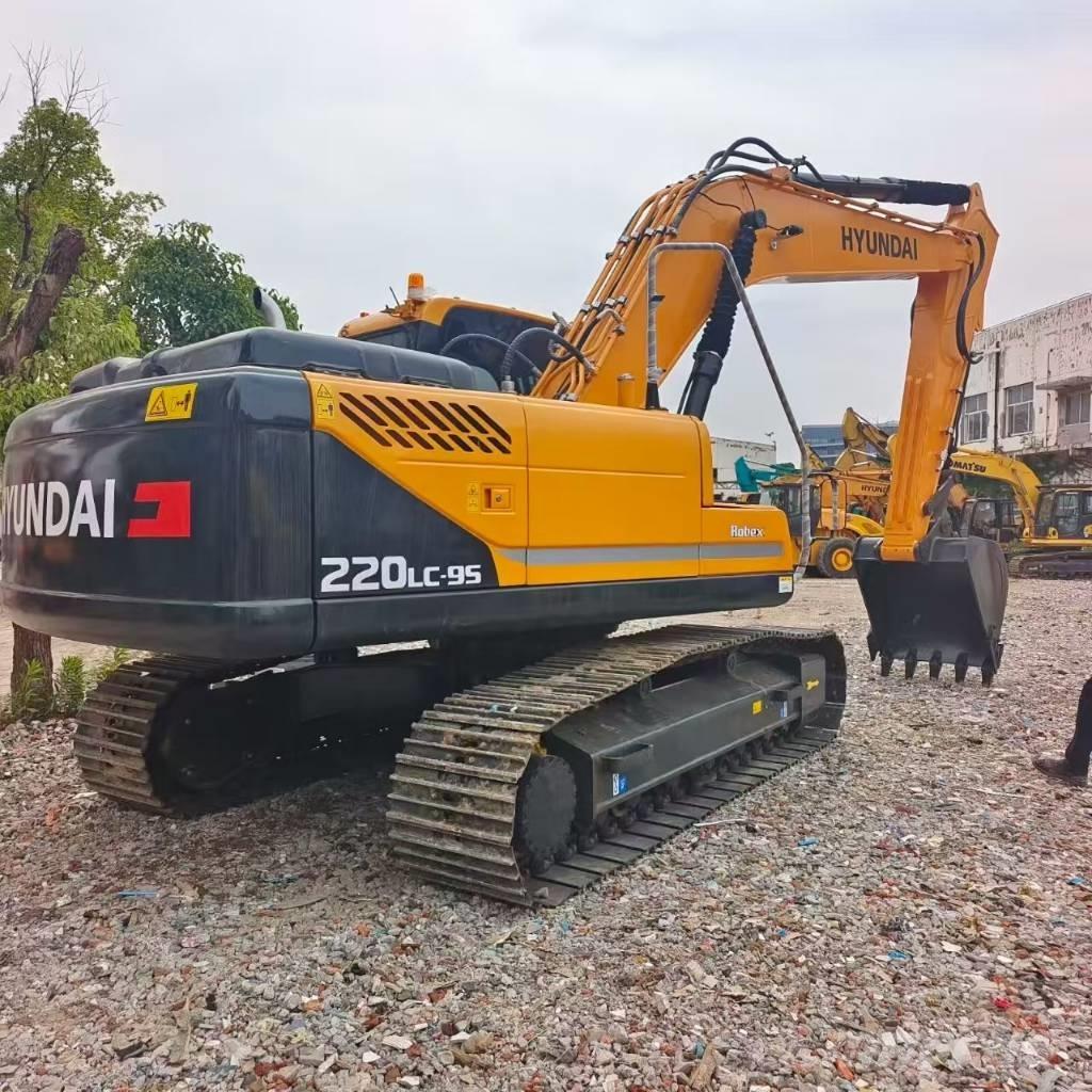 Hyundai 220 LC-9S Koparki gąsienicowe