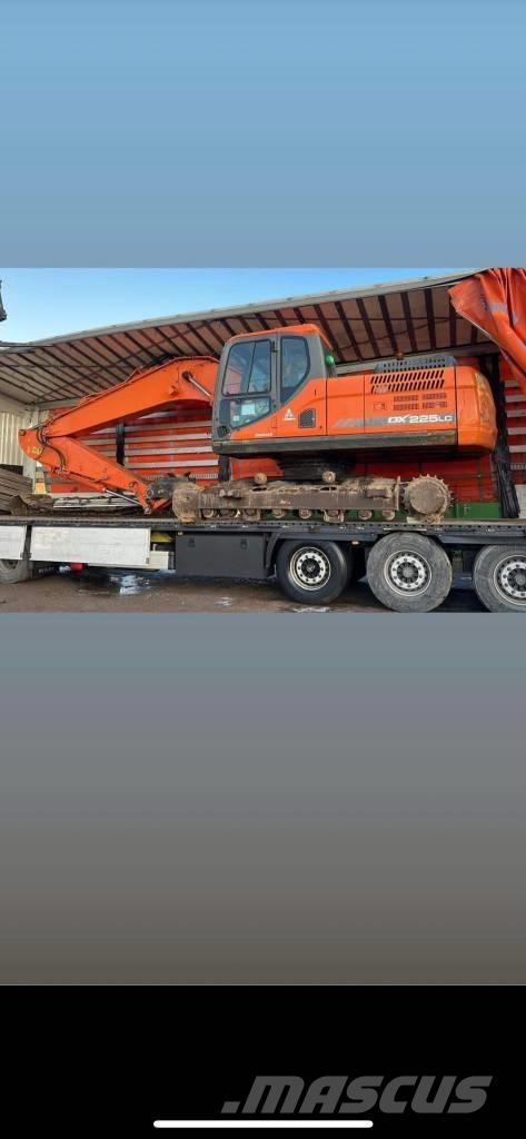 Develon DX 225 LC-7 Koparki gąsienicowe