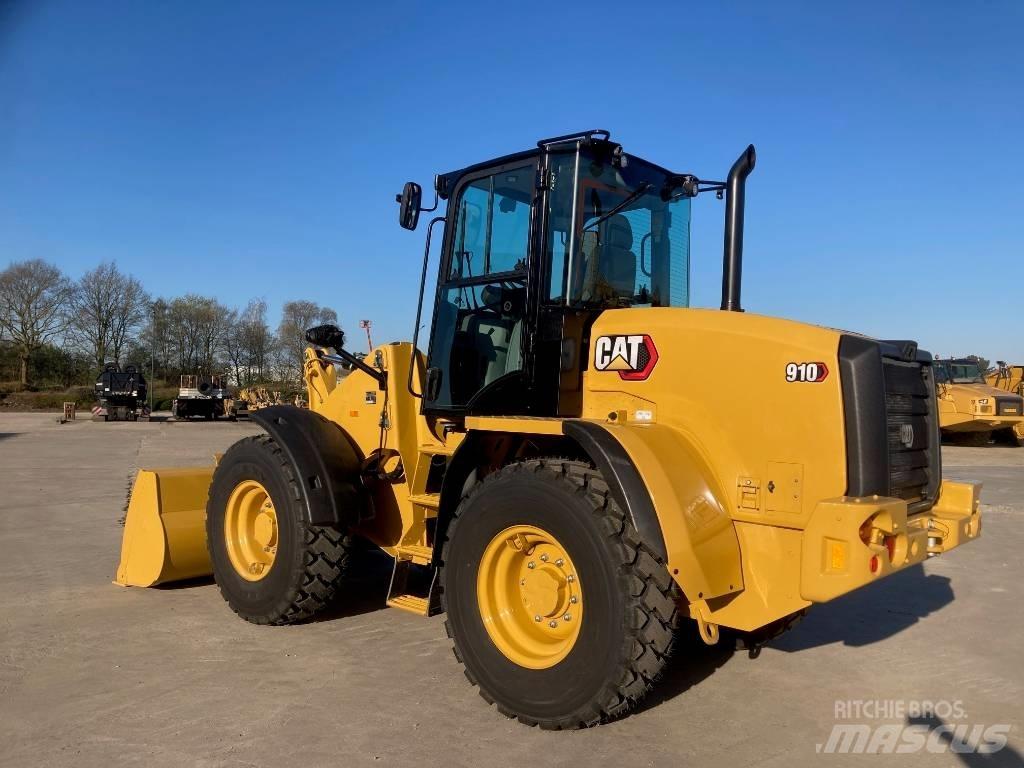 CAT 910 Ładowarki kołowe