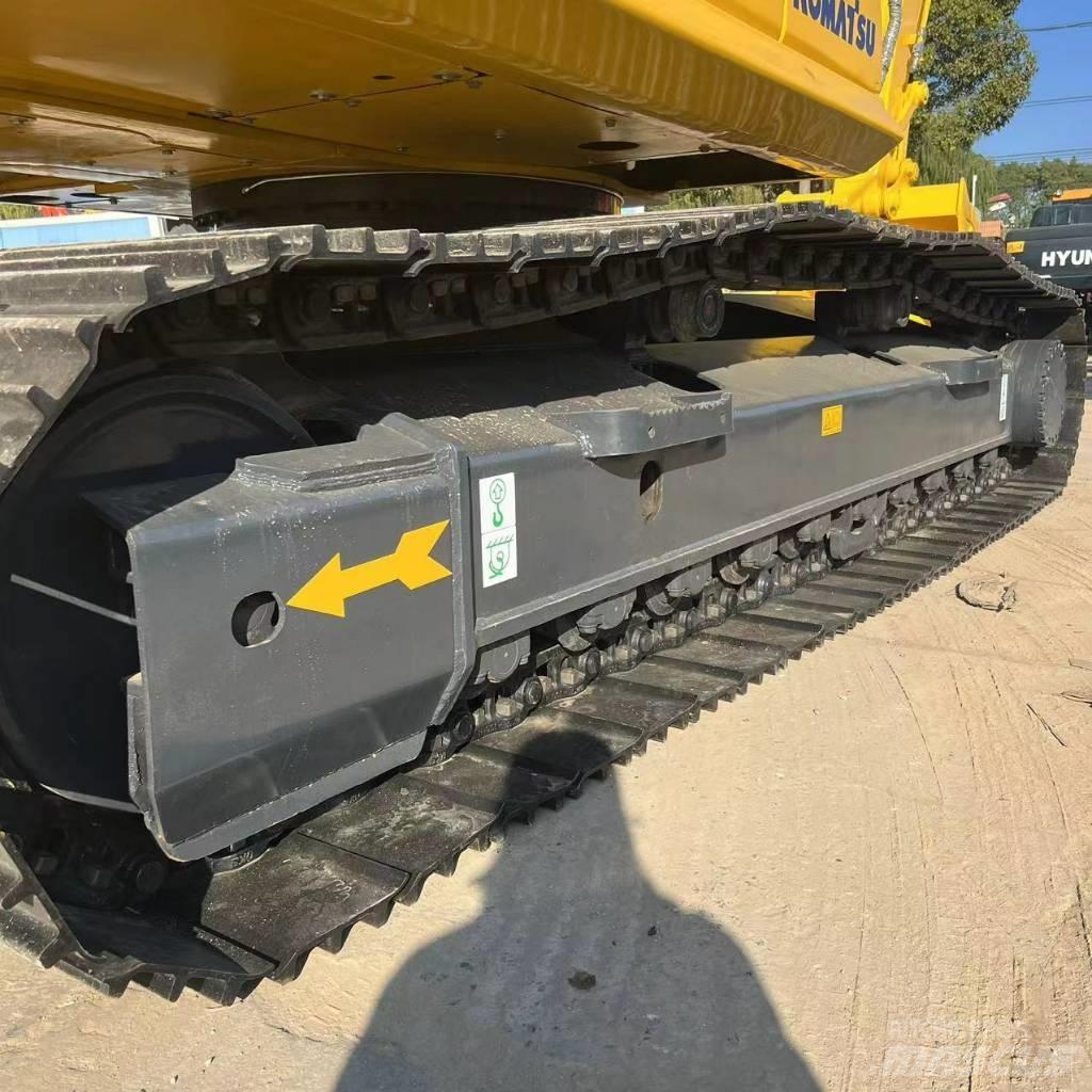 Komatsu PC240LC-8 Minikoparki