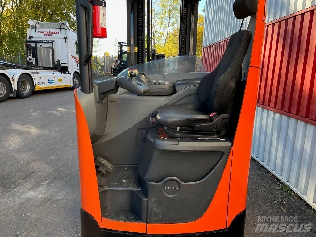 BT RR E 160 Wózki widłowe wysokiego składowania