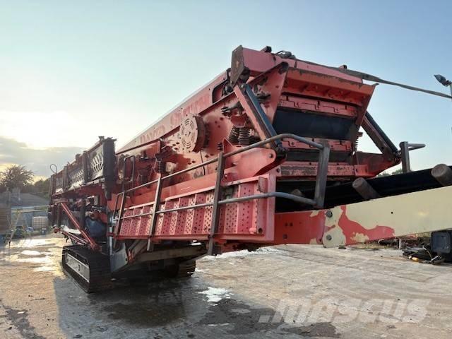 Sandvik QA450 Przesiewacze mobilne