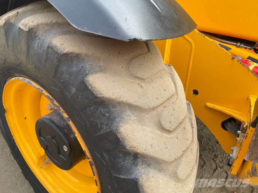 JCB 540-140 Ładowarki teleskopowe