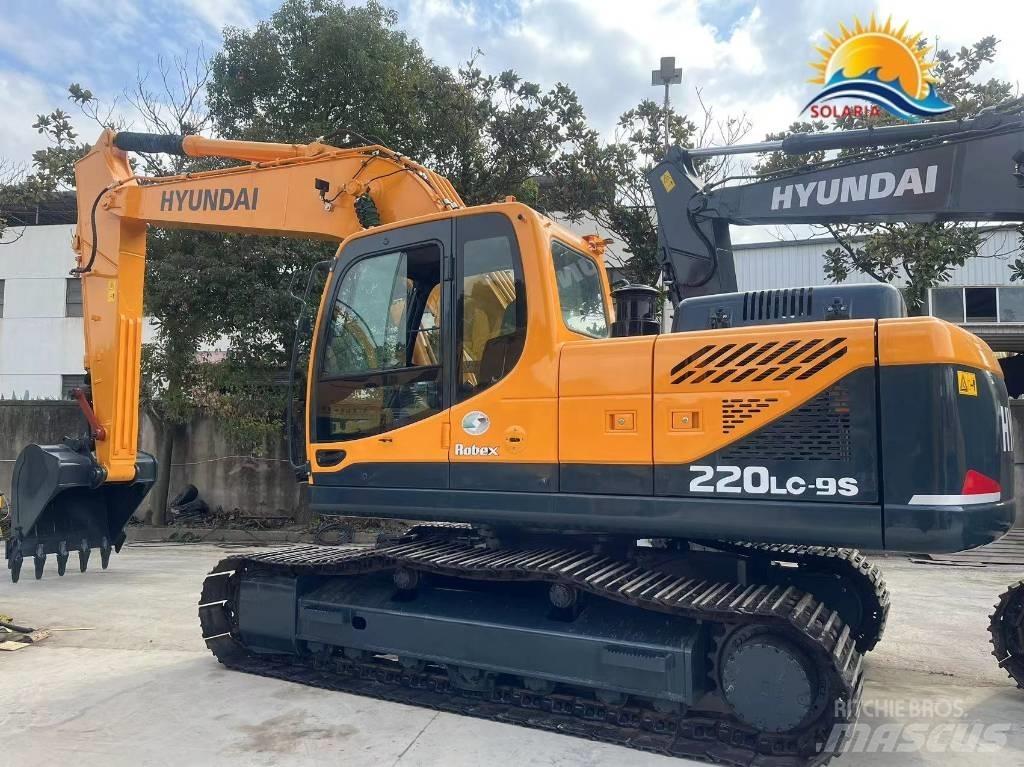 Hyundai R220LC-9S Koparki kołowe