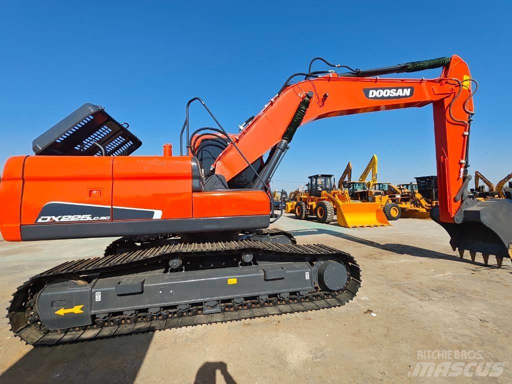 Doosan DX 225 LC Koparki gąsienicowe