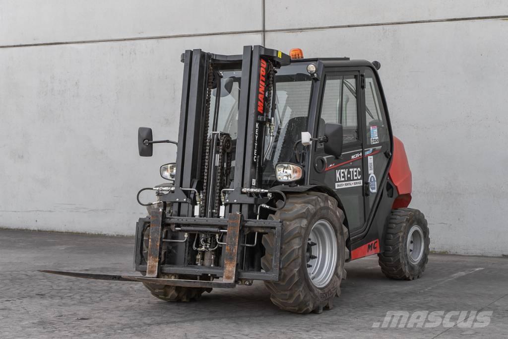 Manitou MC 25-4 Wózki Diesla