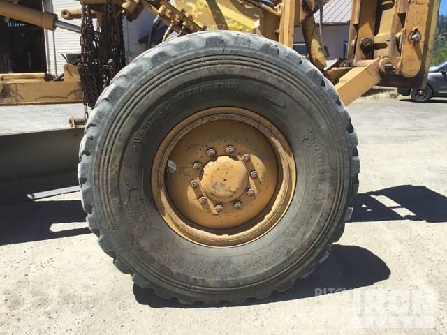 CAT 140 G Równiarki