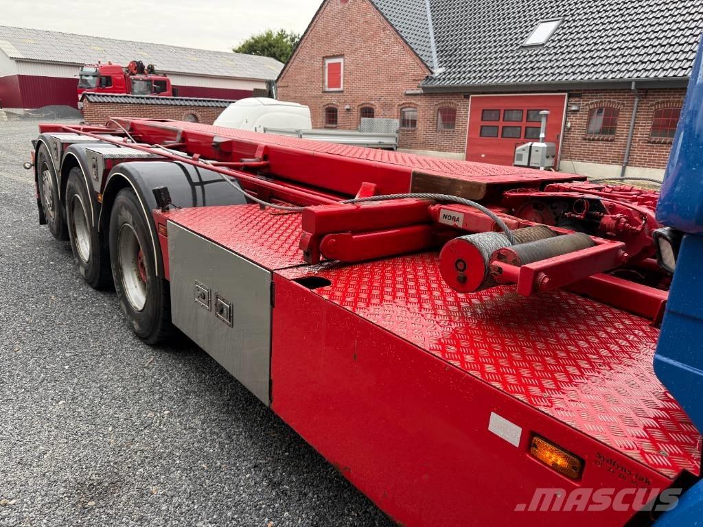 Scania R520 8x4 Ciężarówki z wymienną zabudową