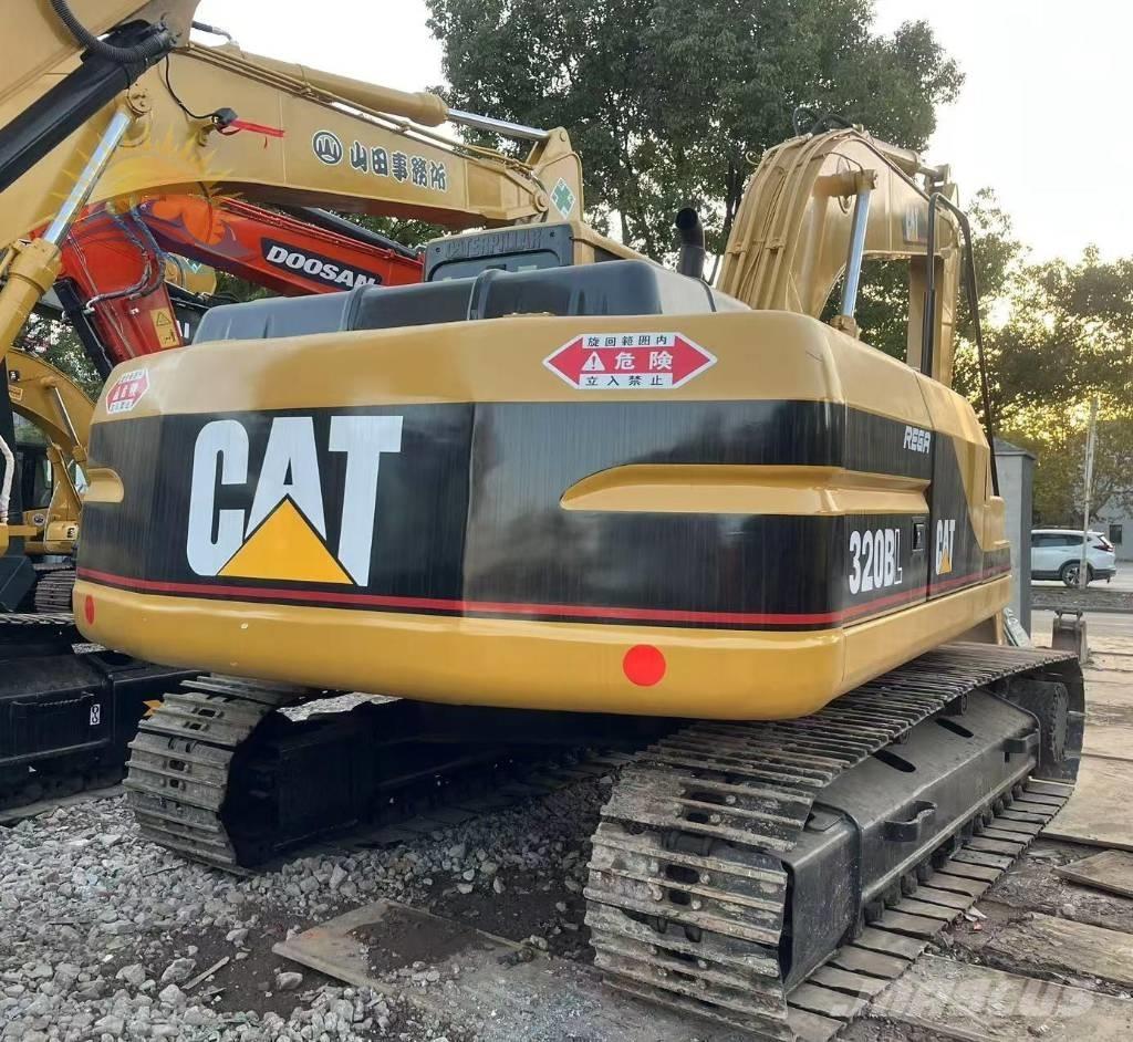 CAT 320 B Koparki gąsienicowe