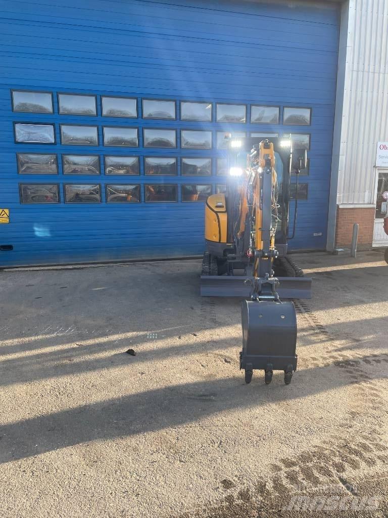Bernards 2.7 EXKA Minikoparki