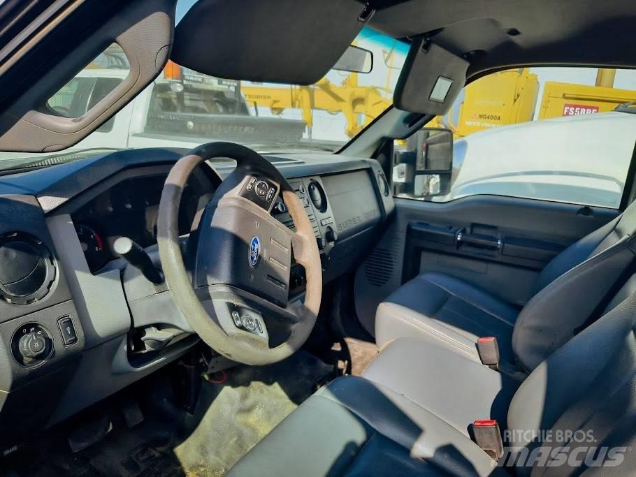 Ford F 550 Pick-upy / Pojazdy z otwieranymi burtami