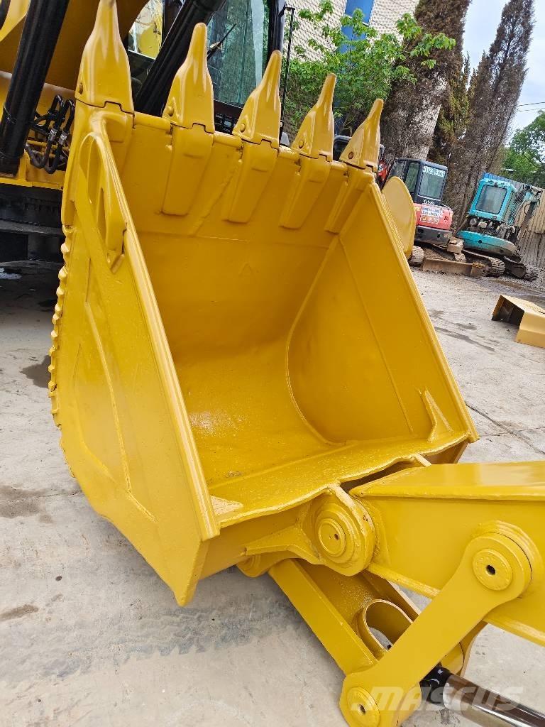 CAT 330D2L Koparki gąsienicowe