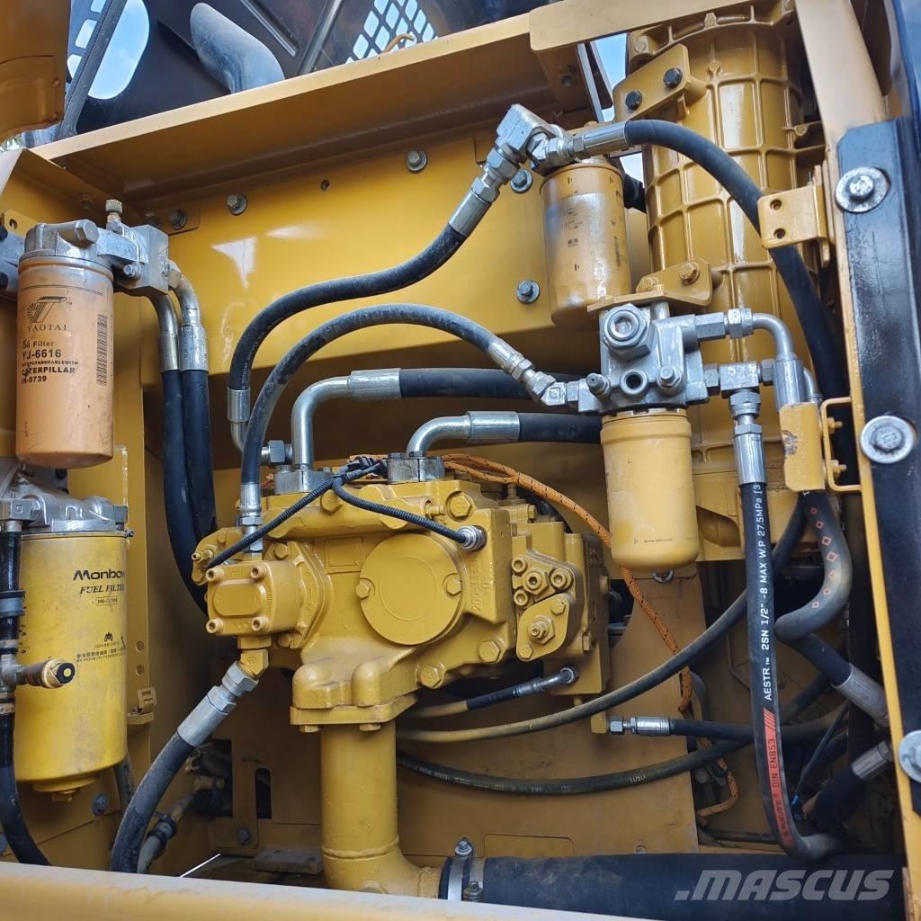 CAT 320 D Koparki gąsienicowe