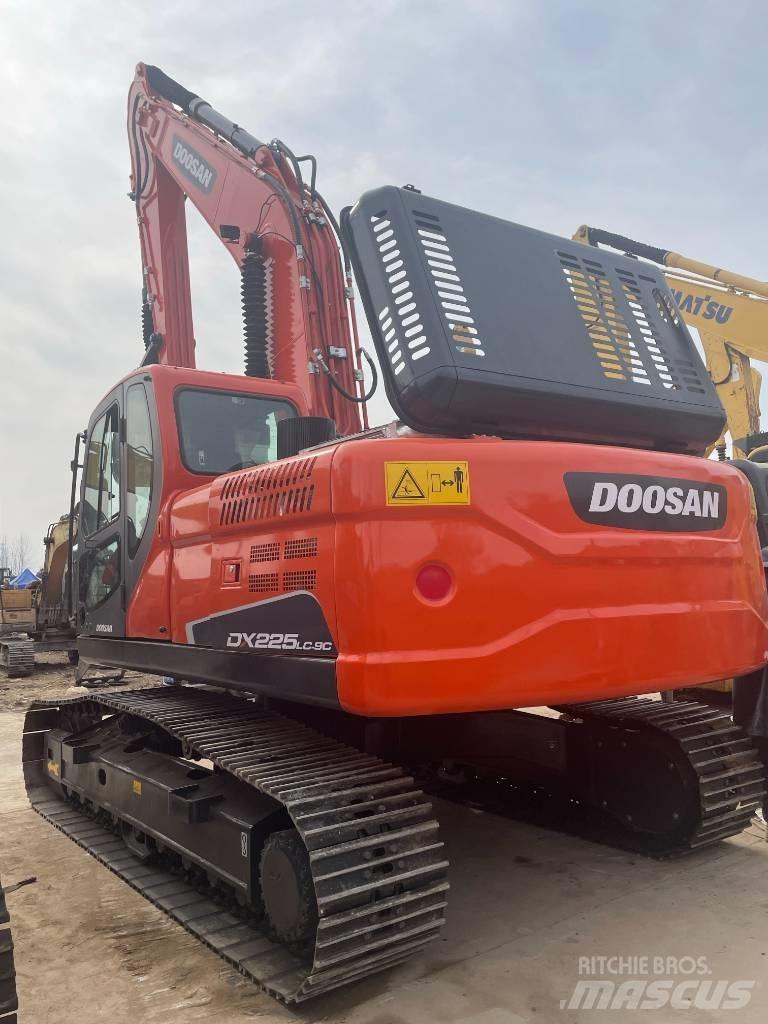 Doosan DX 225LC-9C Koparki gąsienicowe