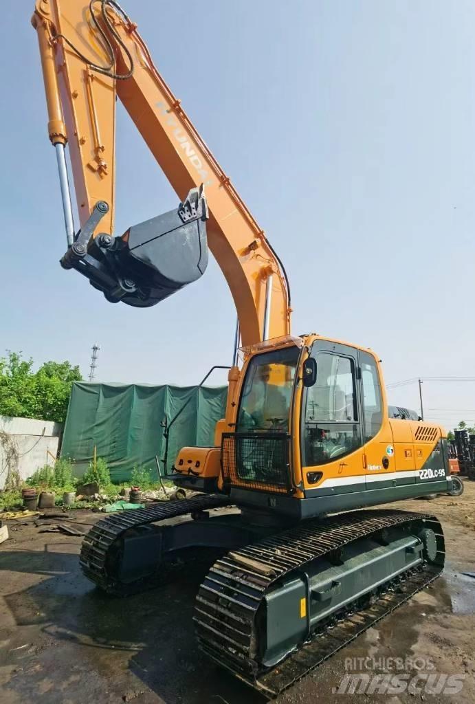 Hyundai R220LC-9 Koparki gąsienicowe