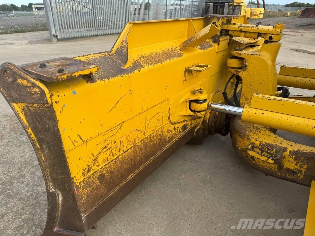 Komatsu D61PX-24 Spycharki gąsienicowe