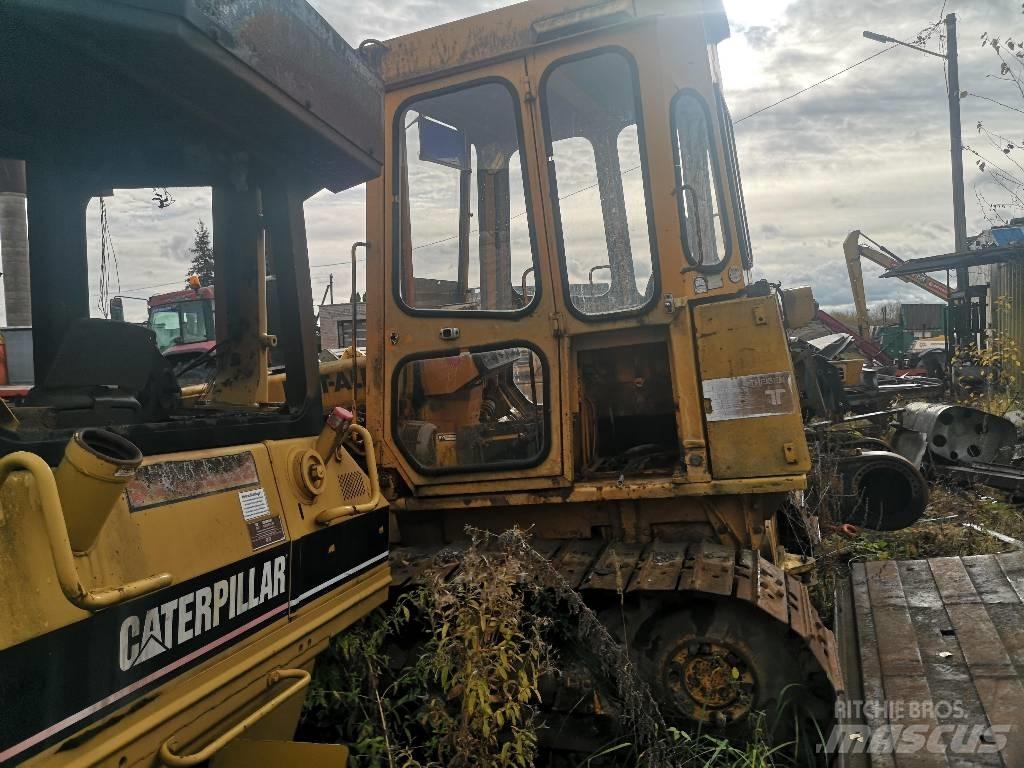 CAT D 5 M XL Spycharki gąsienicowe