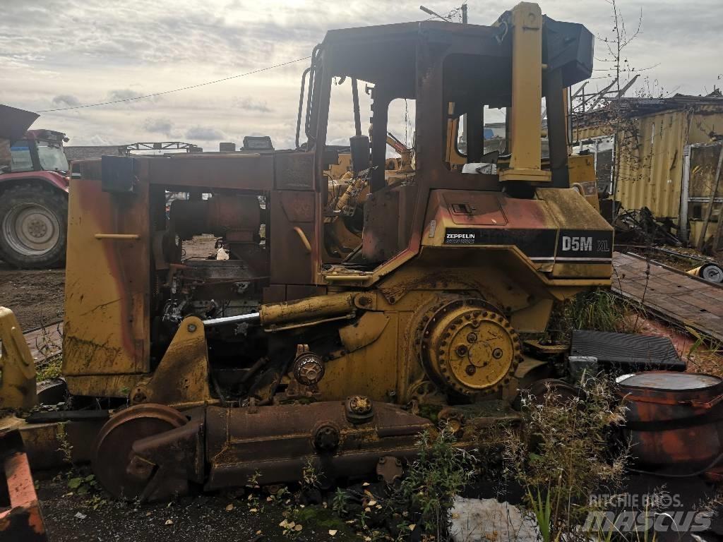 CAT D 5 M XL Spycharki gąsienicowe