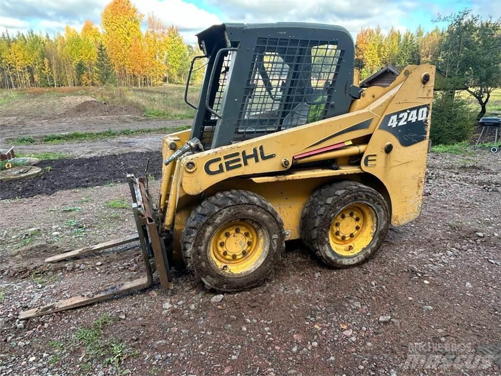 Gehl 4240 Ładowarki burtowe