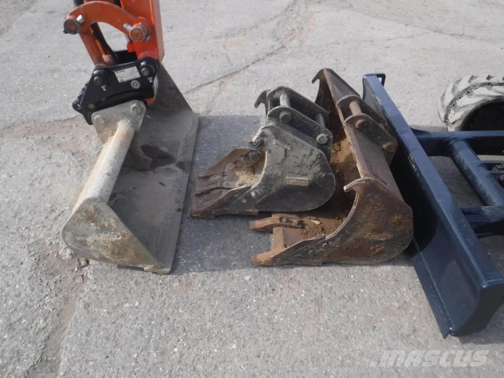 Hitachi ZX 33 U-6 Minikoparki