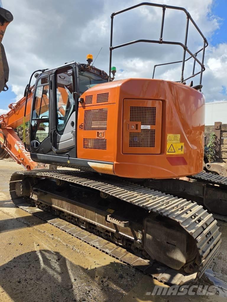 Hitachi ZX225US-6 Koparki gąsienicowe