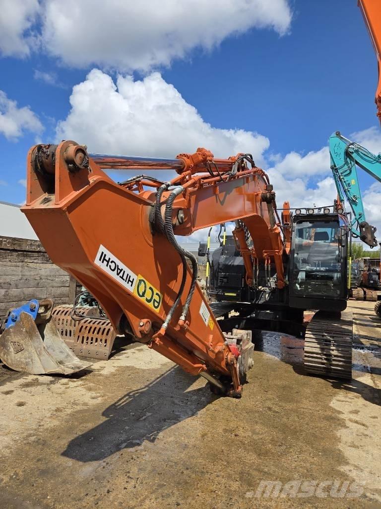 Hitachi ZX225US-6 Koparki gąsienicowe