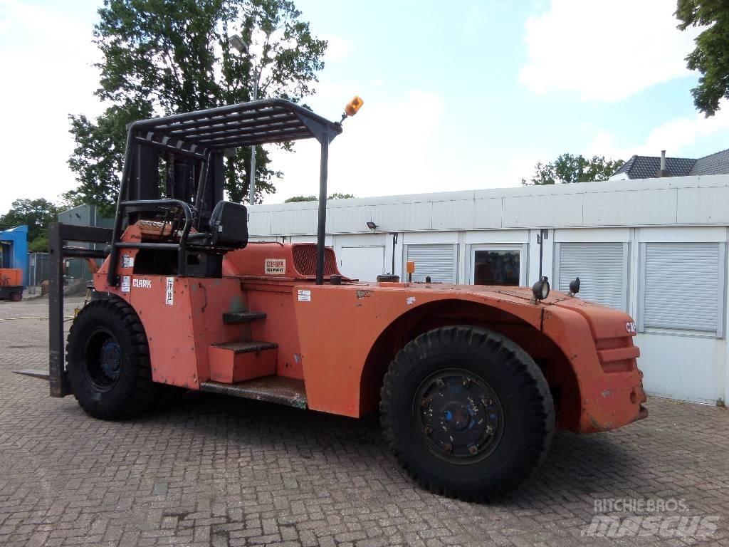 Clark CY450BD Wózki Diesla